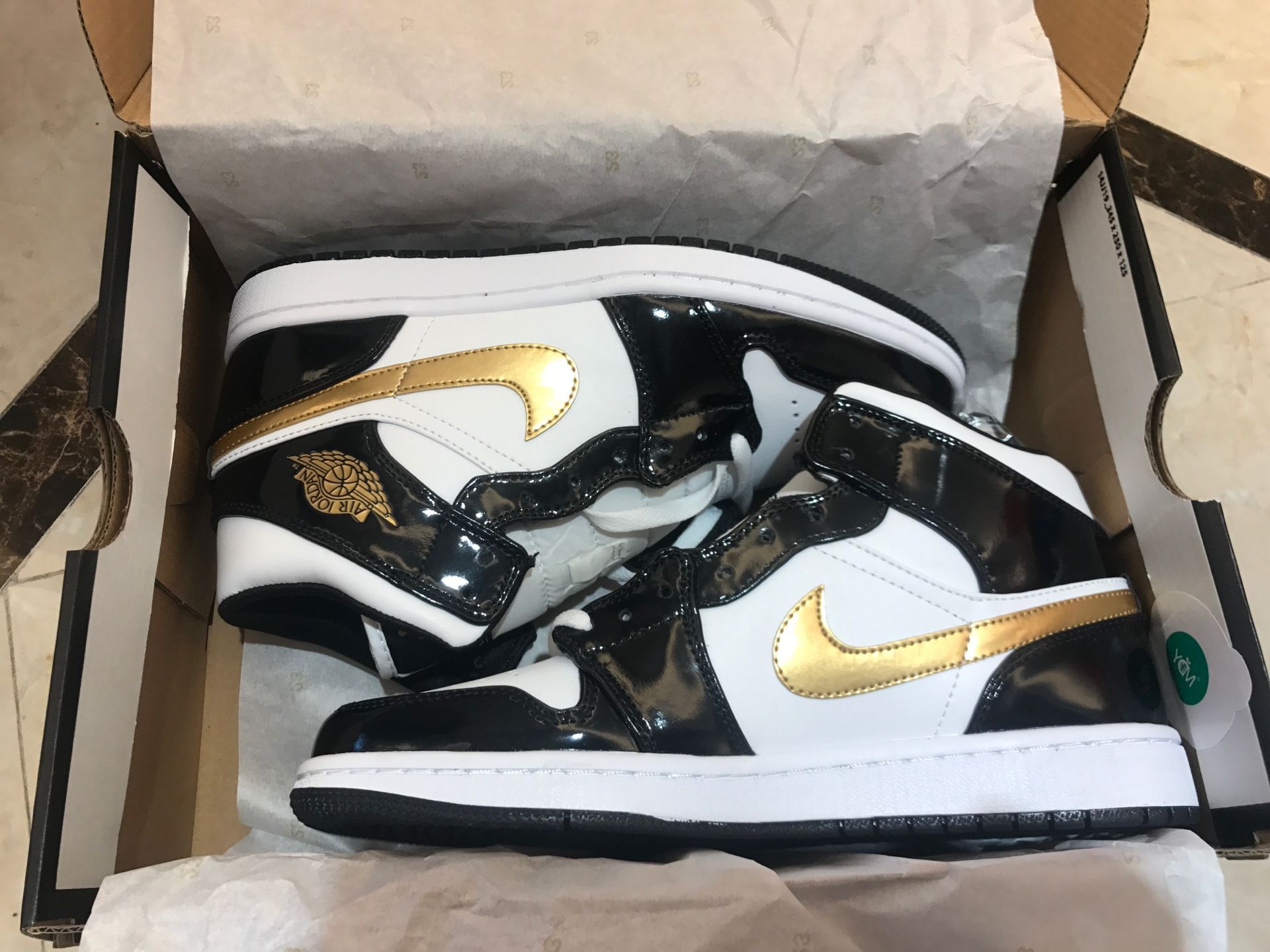 jordan air jordan 1 retro mid - Blanco Dorado Negro