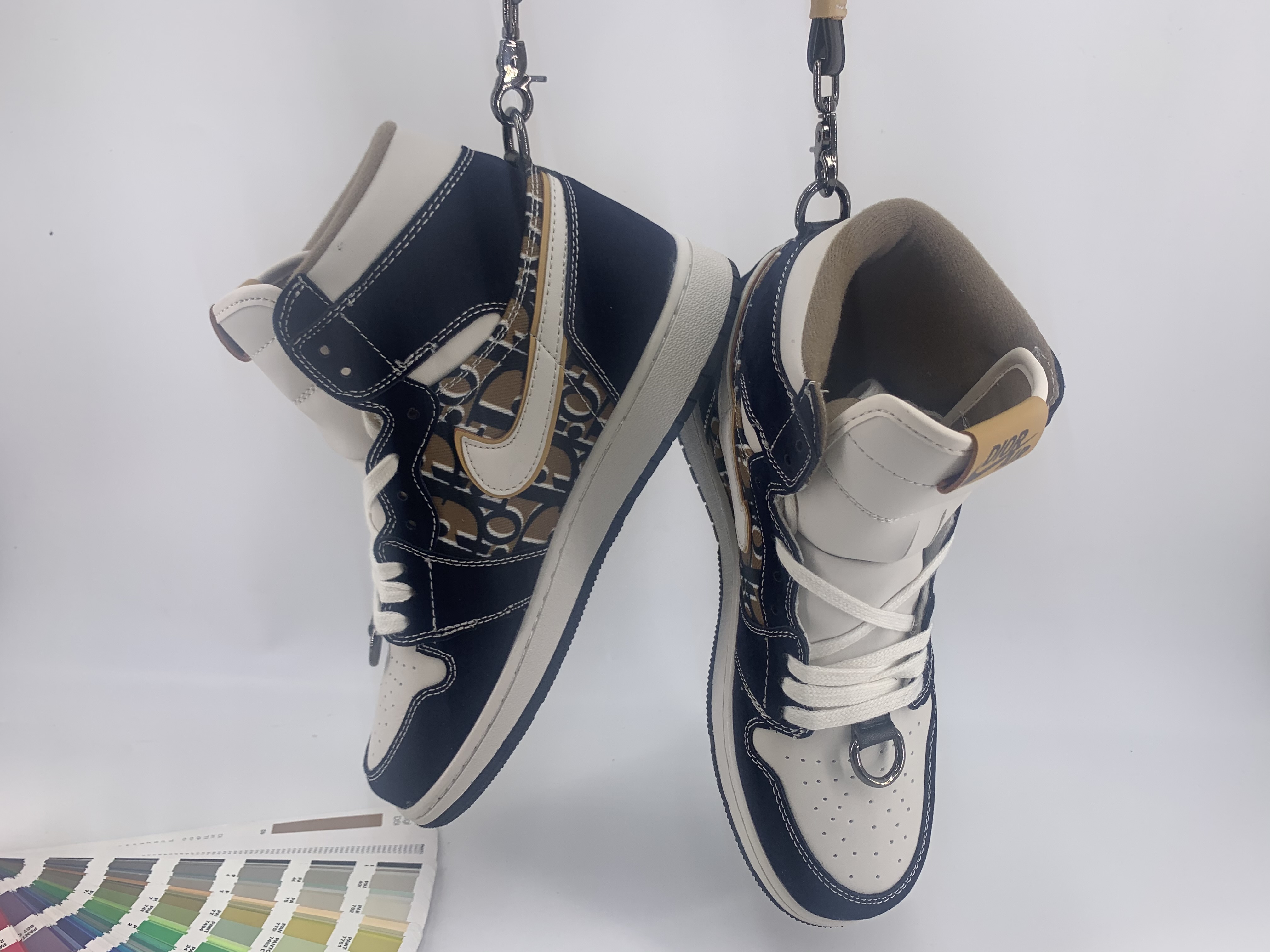 jordan air jordan 1 retro high - Blanco Negro Dorado