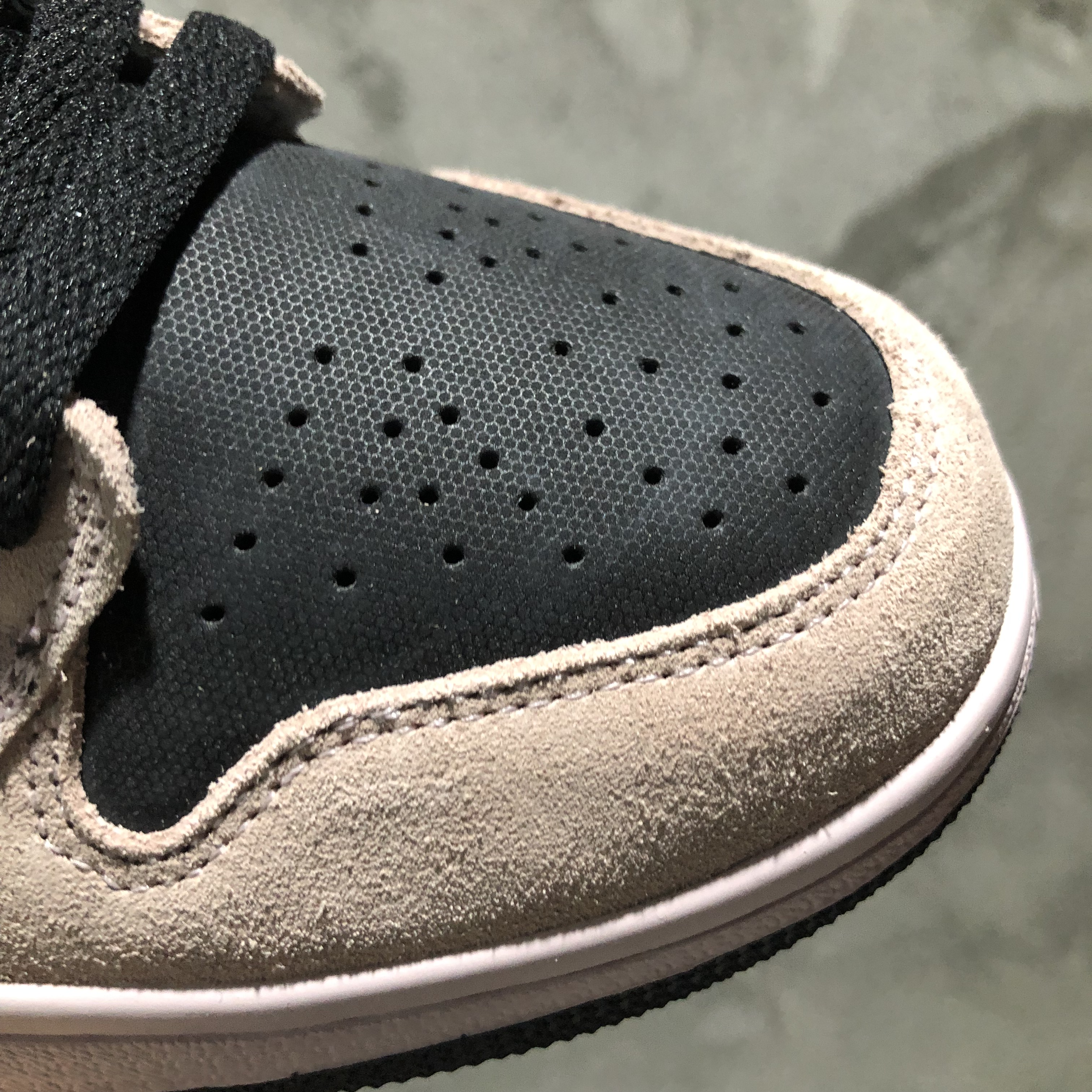 jordan air jordan 1 retro mid - Gris Arcoiris Negro