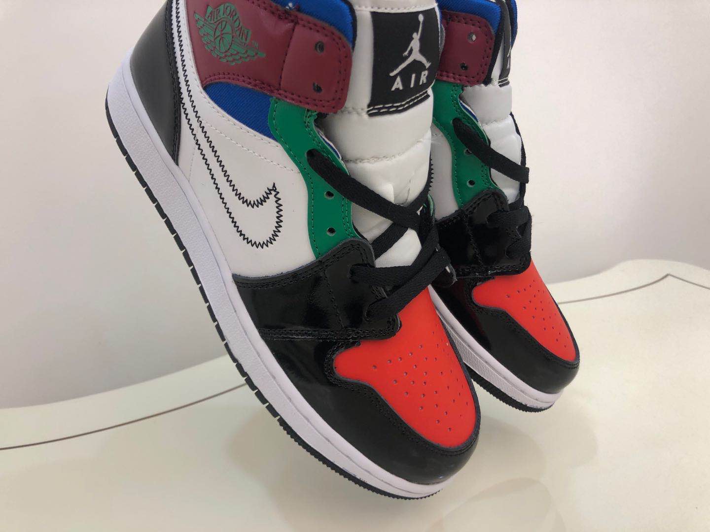 jordan air jordan 1 retro mid - Negro Blanco Verde Azul Burdeo Rojo