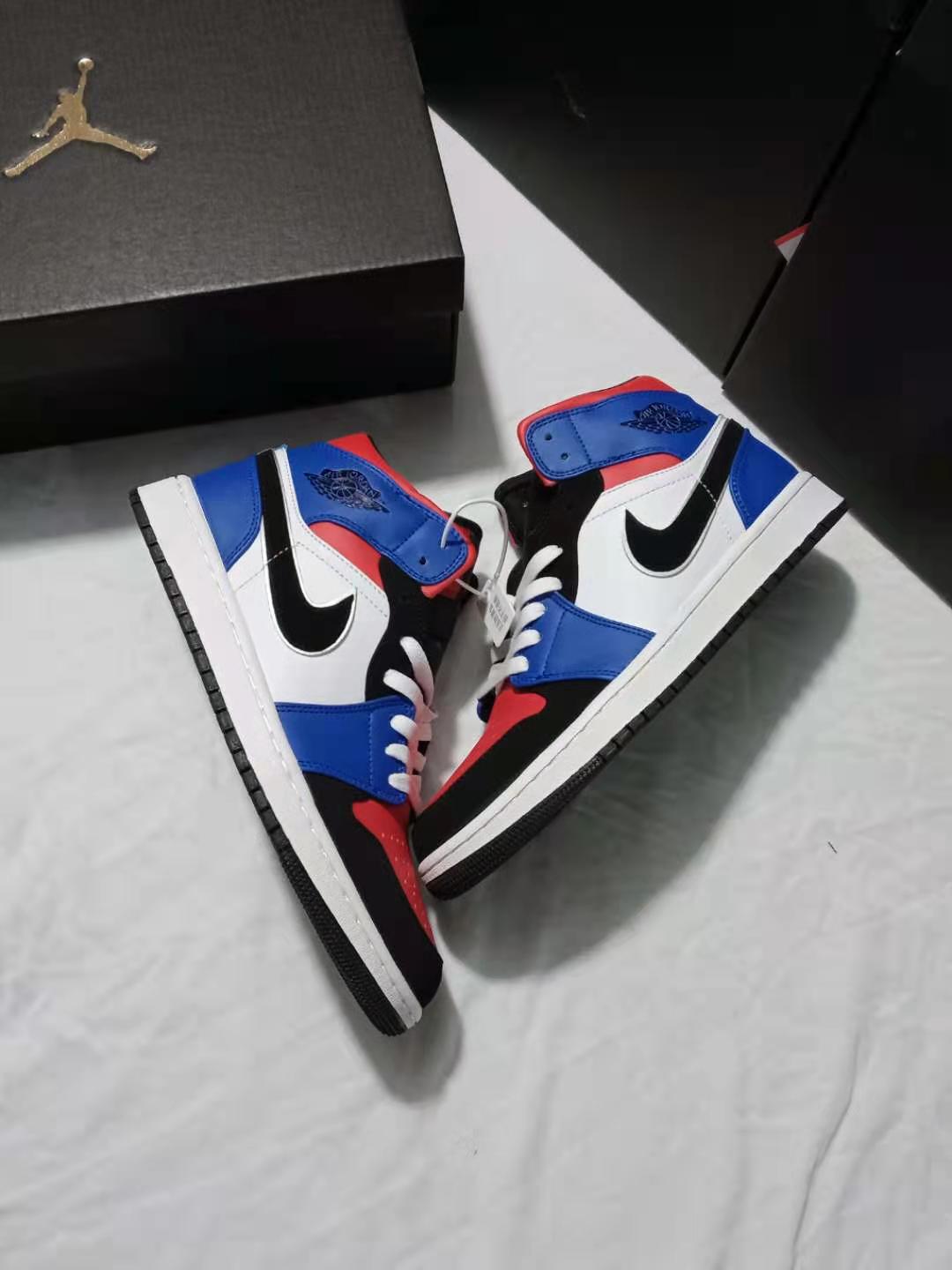 jordan air jordan 1 retro mid - Blanco Negro Azul Rojo