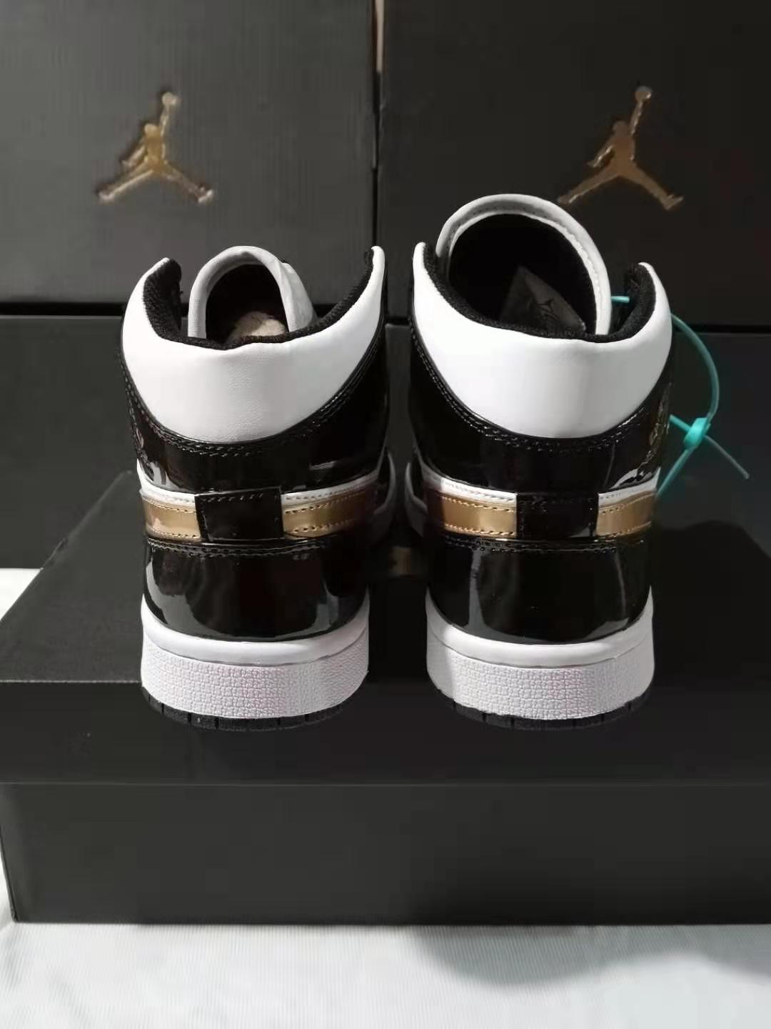 jordan air jordan 1 retro mid - Blanco Negro Dorado