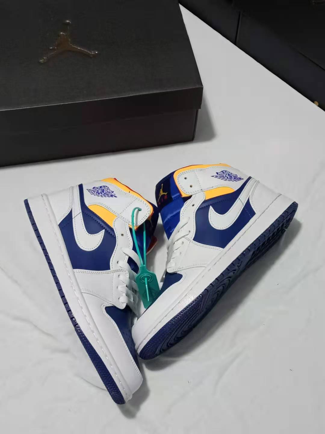 jordan air jordan 1 retro mid - Blanco Azul Amarillo