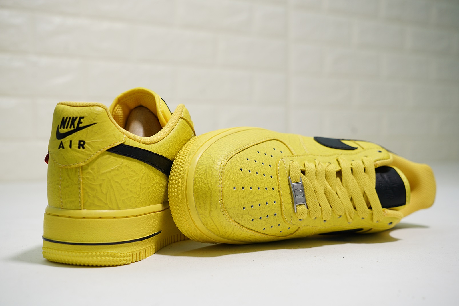 nike air force 1 - Amarillo Negro