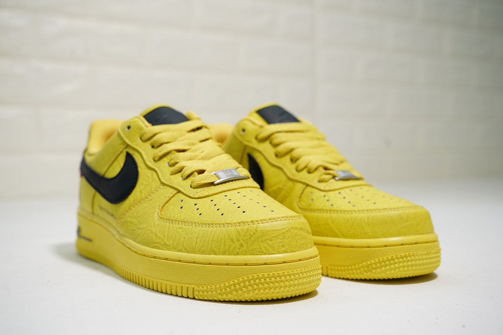 nike air force 1 - Amarillo Negro