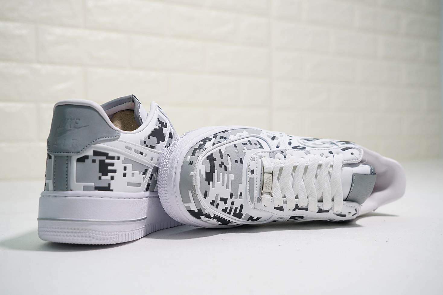 nike air force 1 - Blanco Negro Gris Fluor