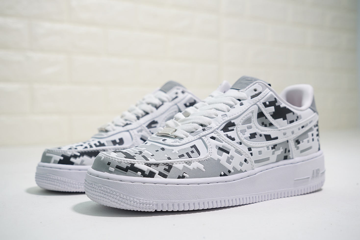 nike air force 1 - Blanco Negro Gris Fluor