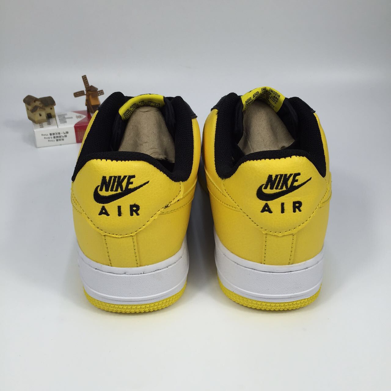 nike air force 1 - Amarillo Negro