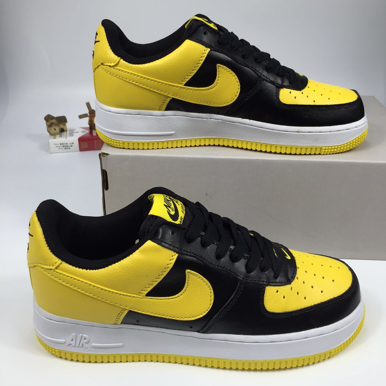 nike air force 1 - Amarillo Negro