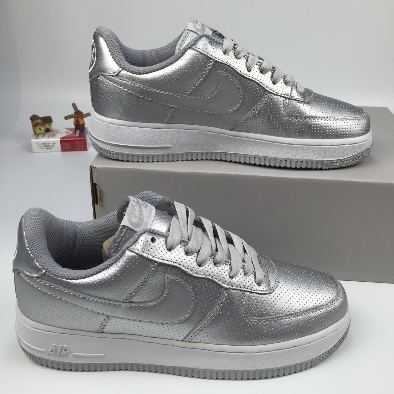nike air force 1 - Plateado