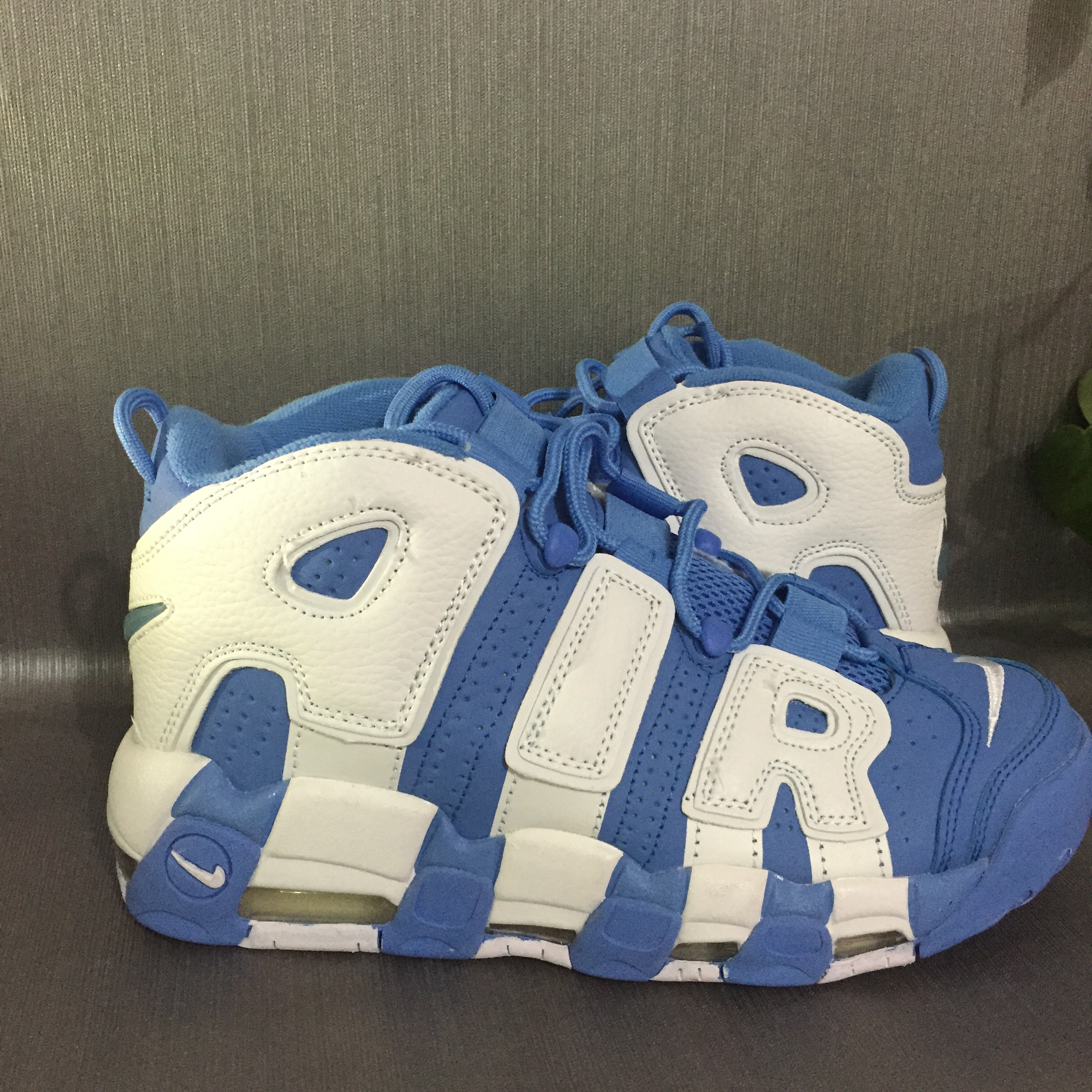 nike air more uptempo - Celeste Blanco