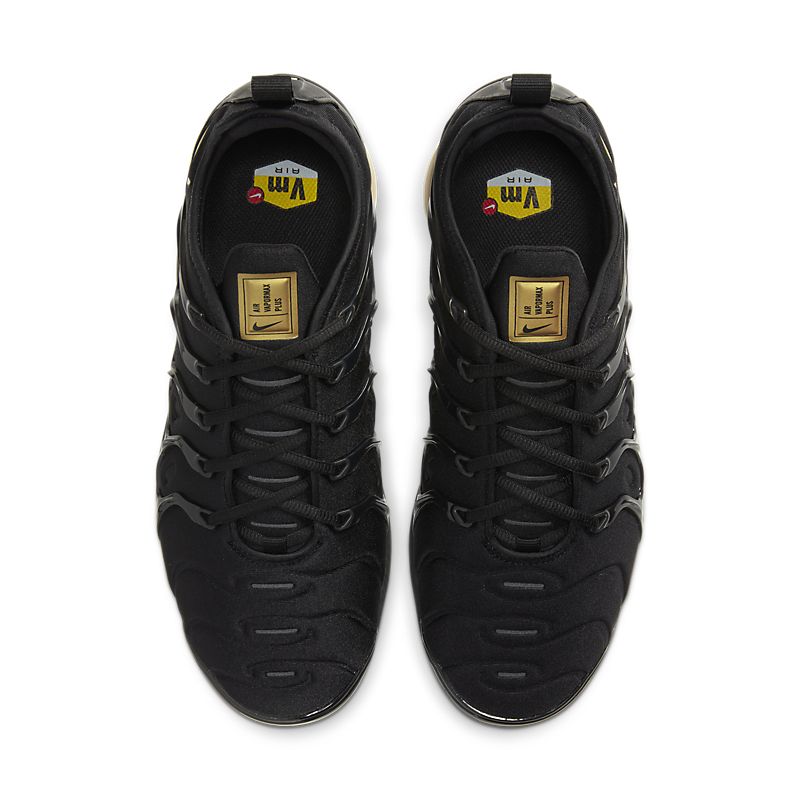 nike air vapormax tn plus - Negro Dorado