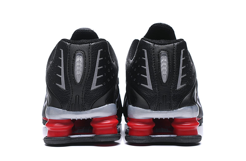 nike shox r4 - Negro