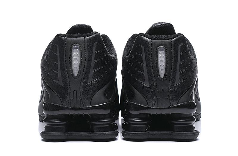 nike shox r4 - Negro