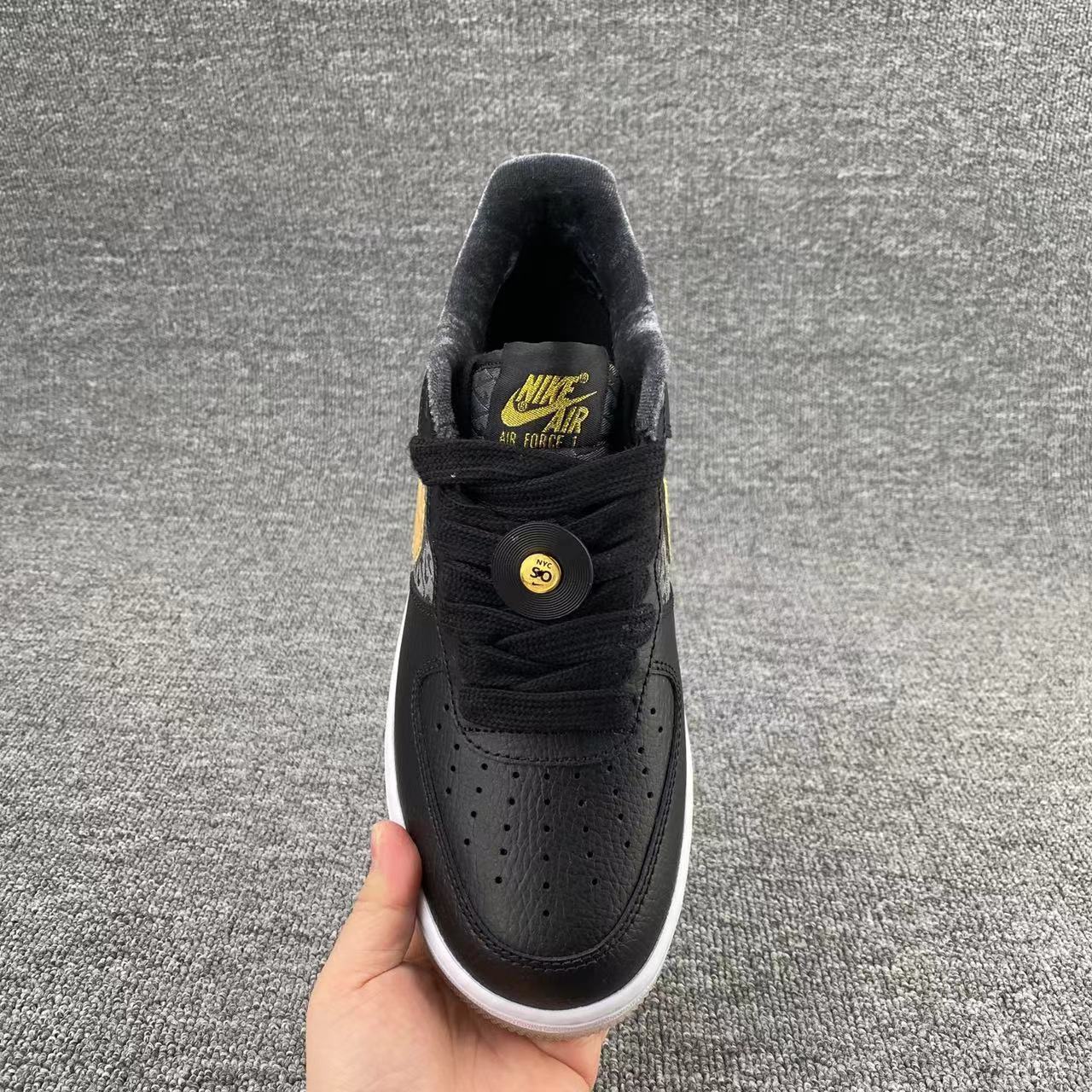 nike air force 1 - Negro Dorado