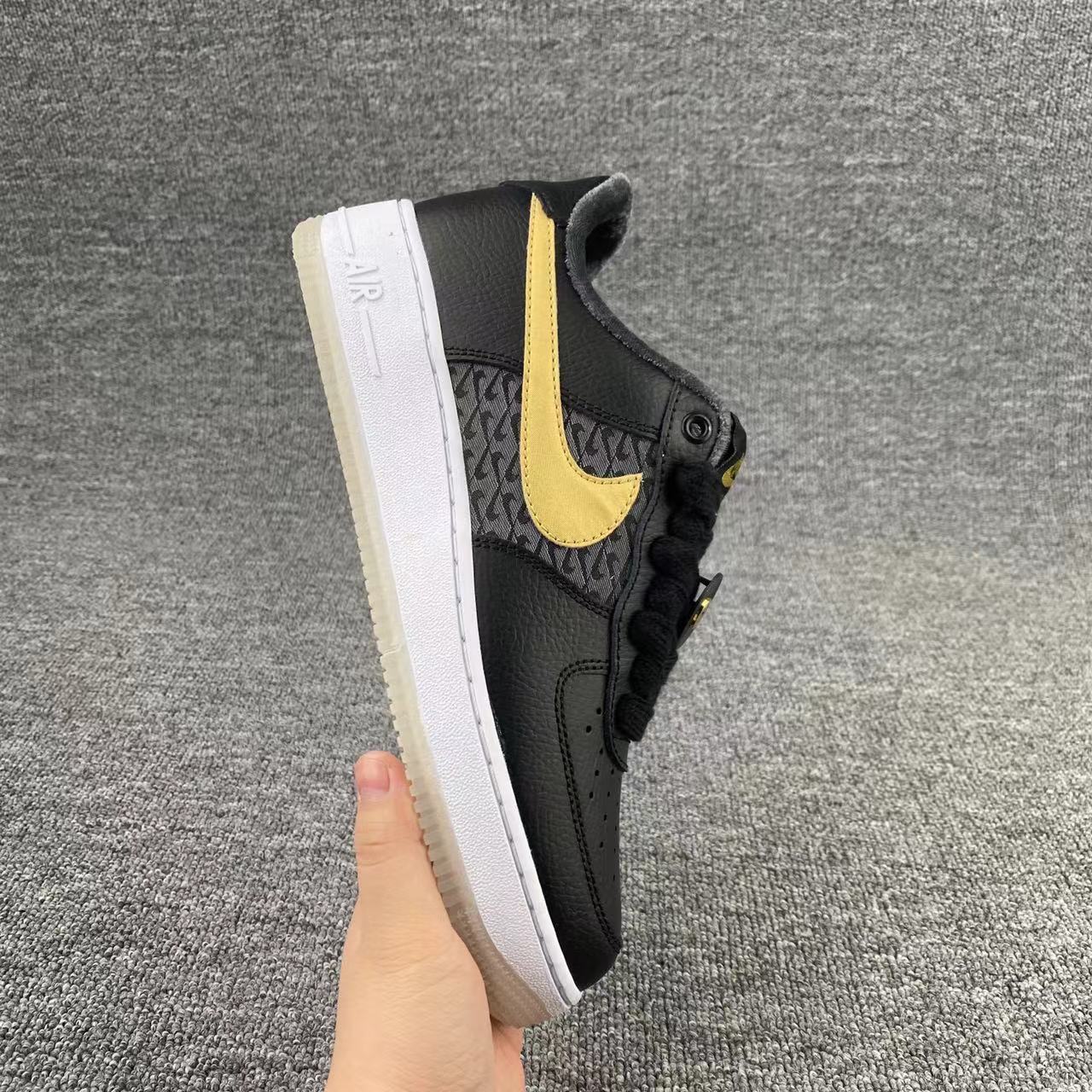 nike air force 1 - Negro Dorado