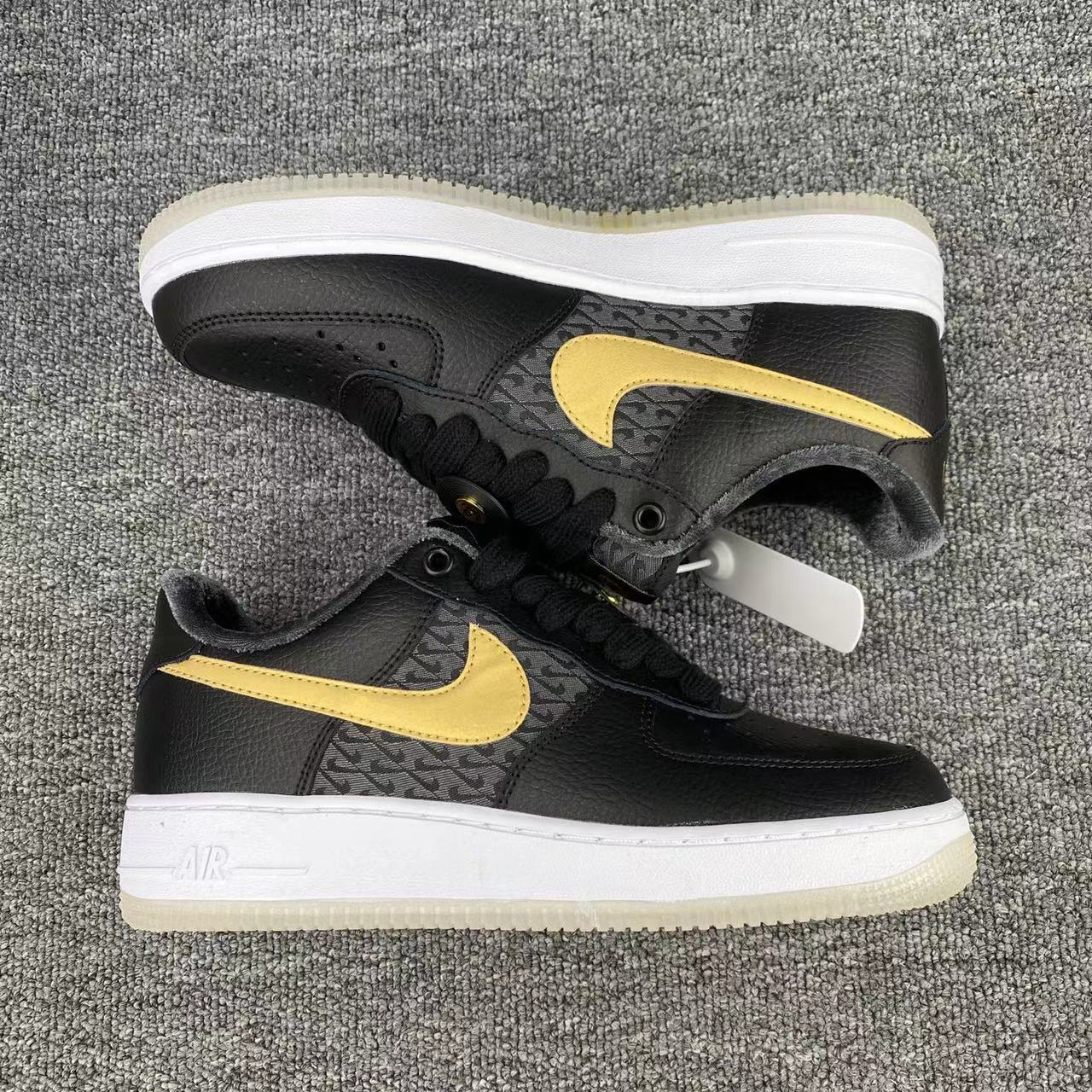 nike air force 1 - Negro Dorado