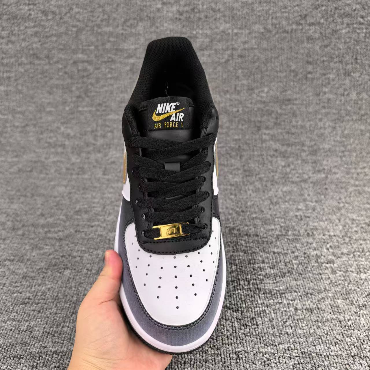 nike air force 1 - Negro Dorado