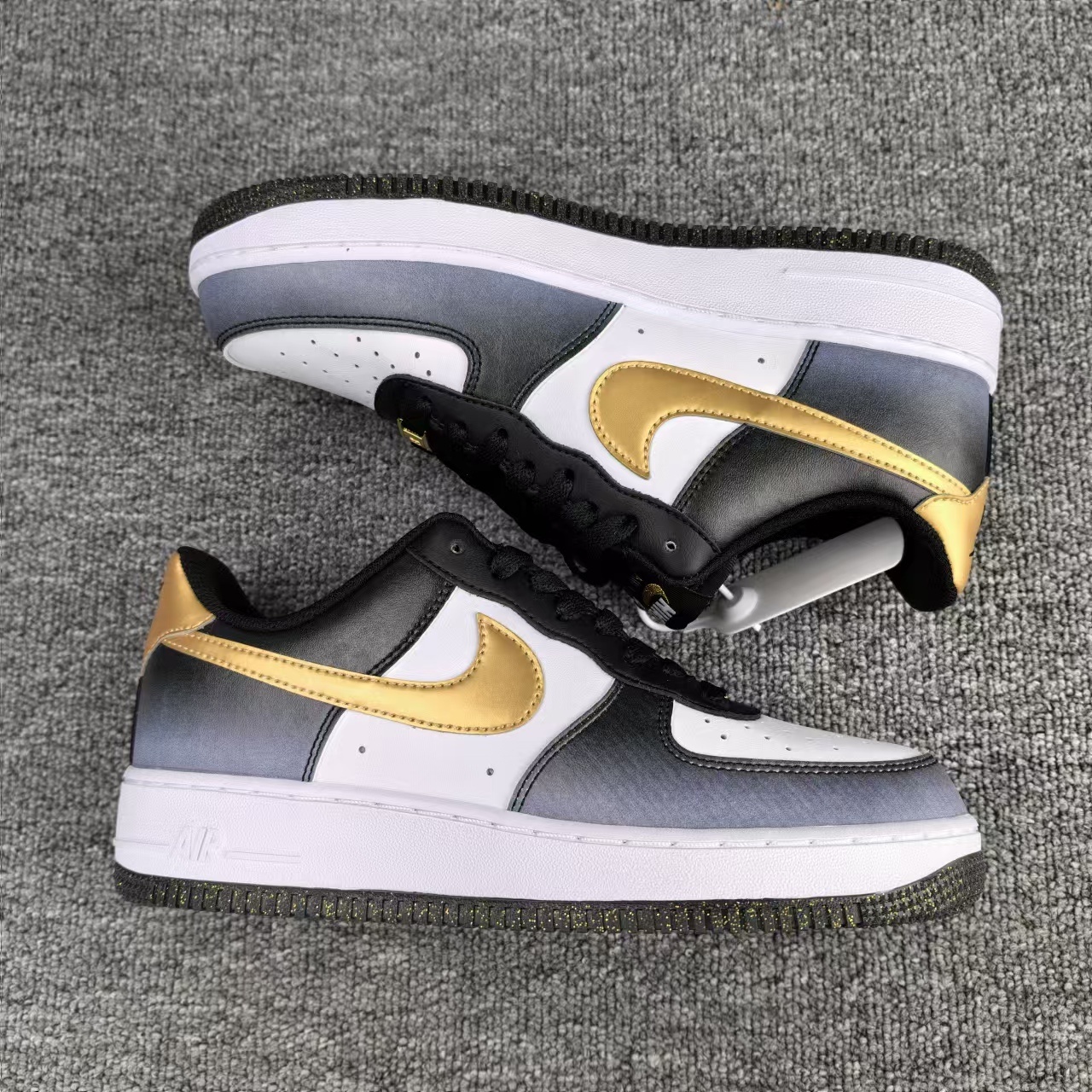 nike air force 1 - Negro Dorado